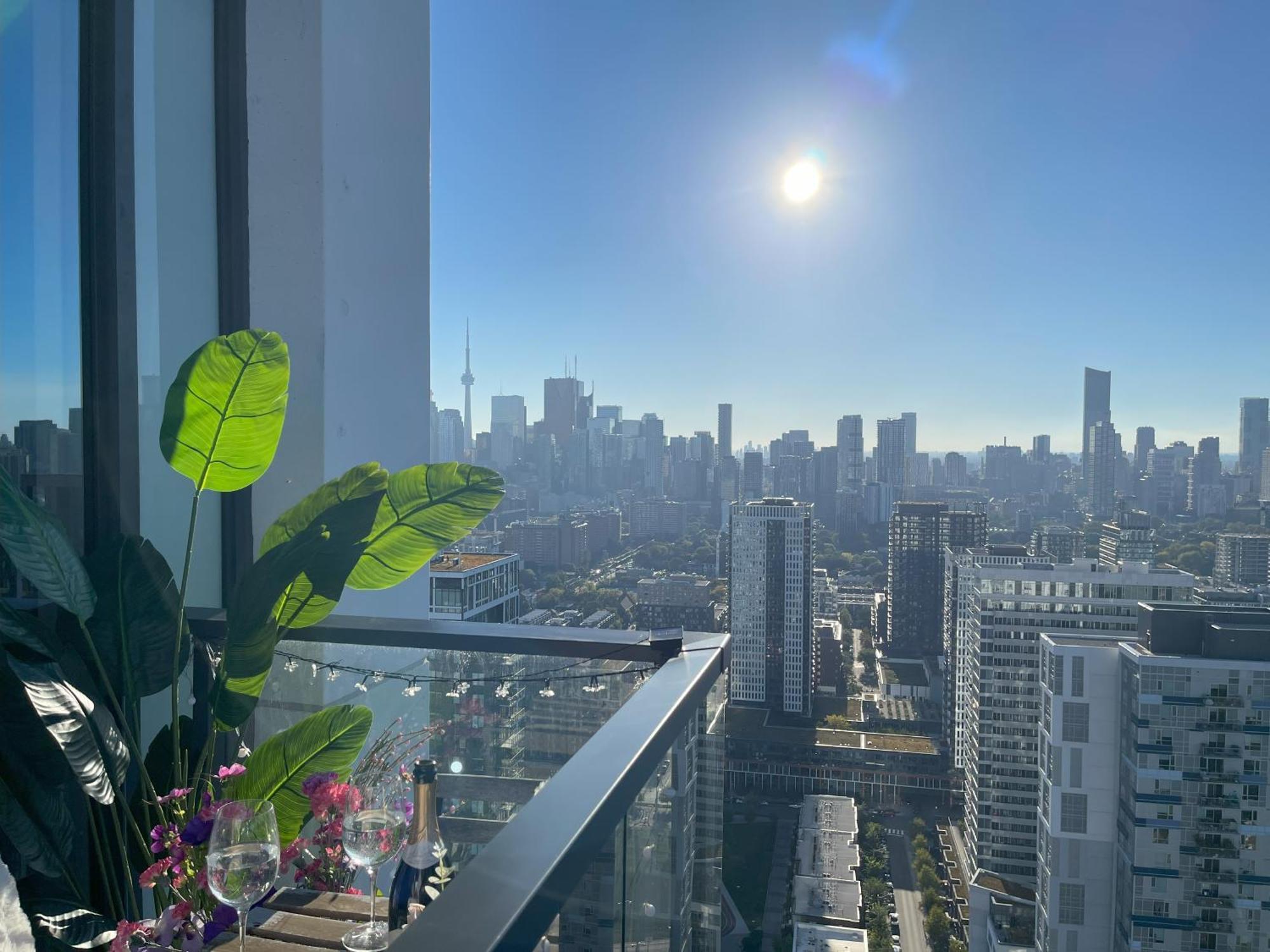 Deluxe Penthouse Two Bedrooms Skyline Cn Tower Lakeview Dt Infivilla Aparthotel *