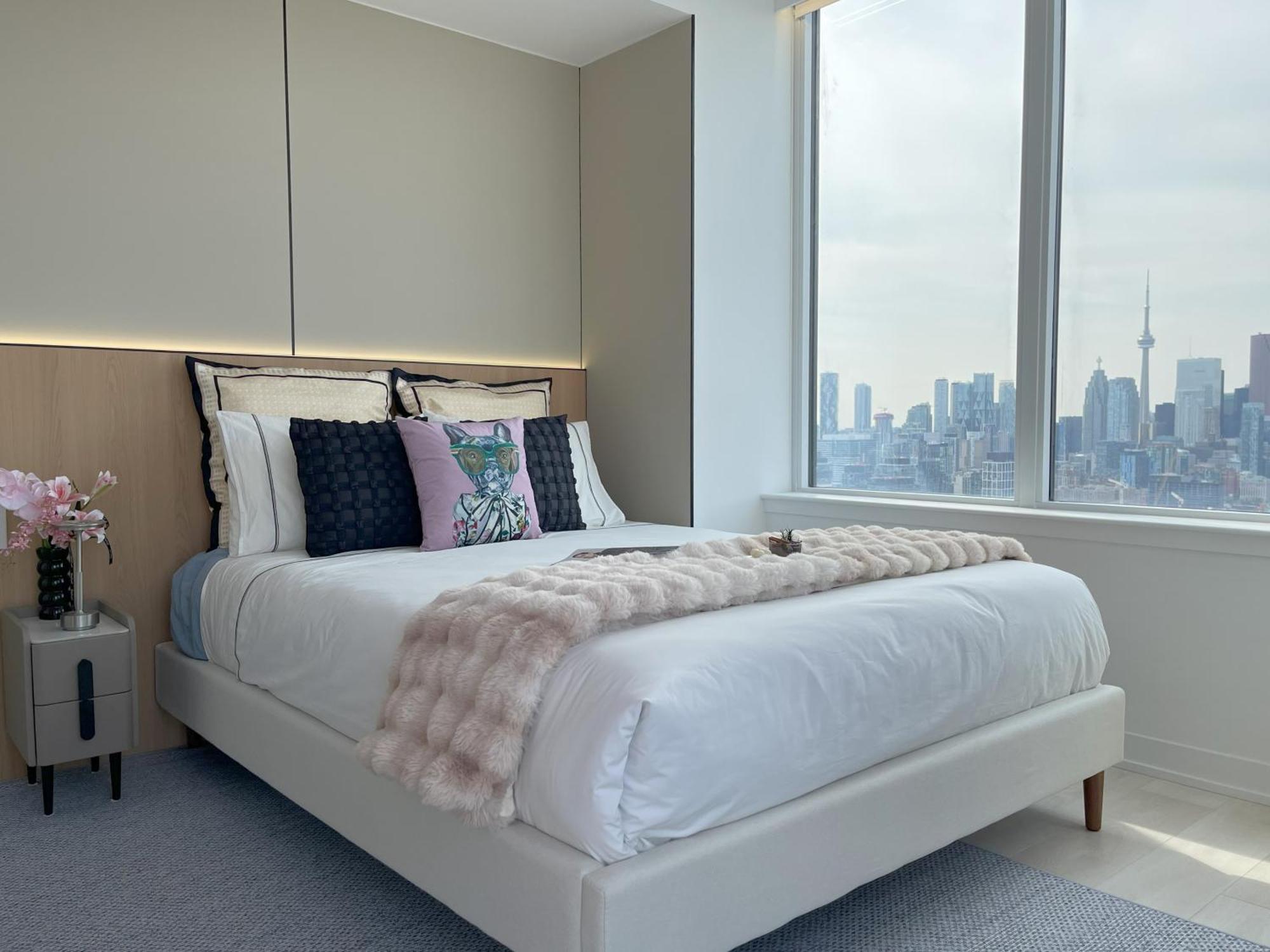 Deluxe Penthouse Two Bedrooms Skyline Cn Tower Lakeview Dt Infivilla Toronto