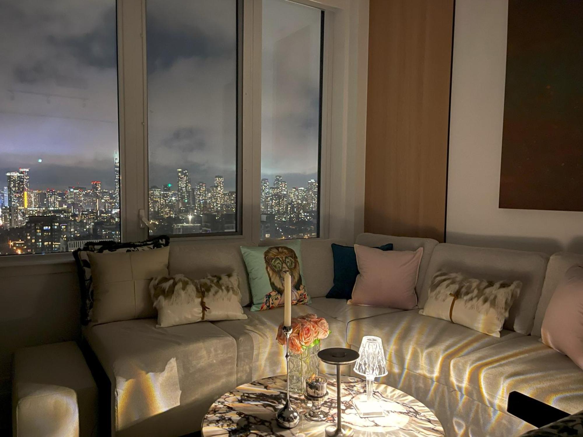 Aparthotel Deluxe Penthouse Two Bedrooms Skyline Cn Tower Lakeview Dt Infivilla Toronto